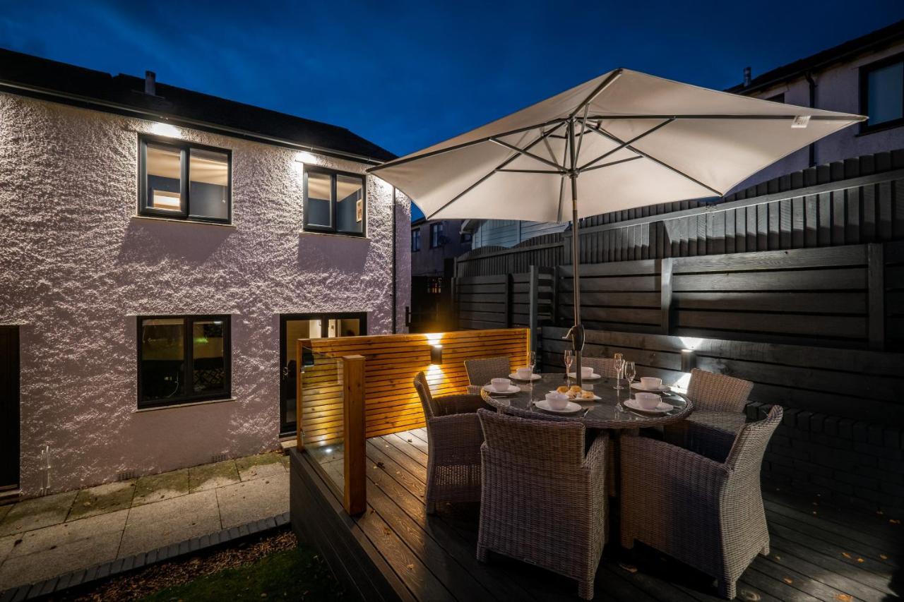 Rockside - Luxury 1 Bedroom Home With Hot Tub, Central Location, Parking And Pet Friendly Windermere Exteriör bild