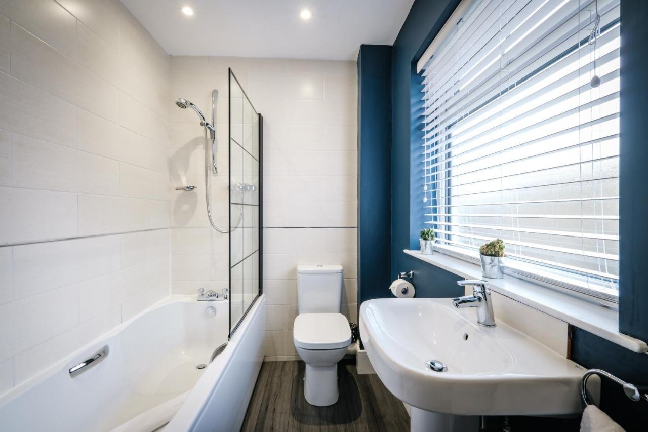 Rockside - Luxury 1 Bedroom Home With Hot Tub, Central Location, Parking And Pet Friendly Windermere Exteriör bild