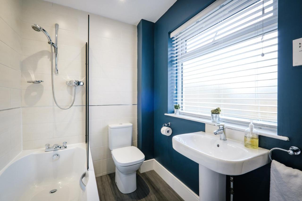 Rockside - Luxury 1 Bedroom Home With Hot Tub, Central Location, Parking And Pet Friendly Windermere Exteriör bild