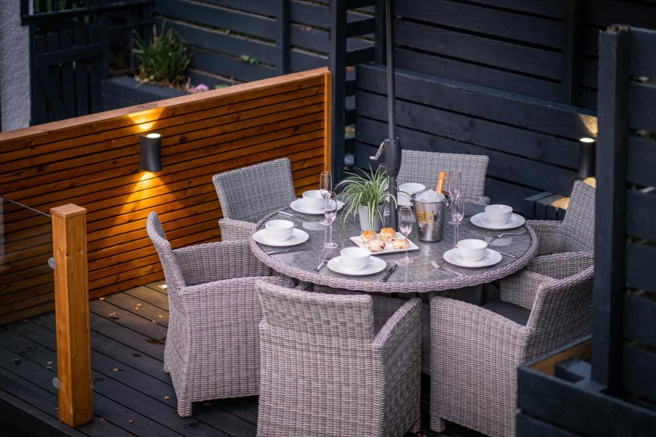 Rockside - Luxury 1 Bedroom Home With Hot Tub, Central Location, Parking And Pet Friendly Windermere Exteriör bild