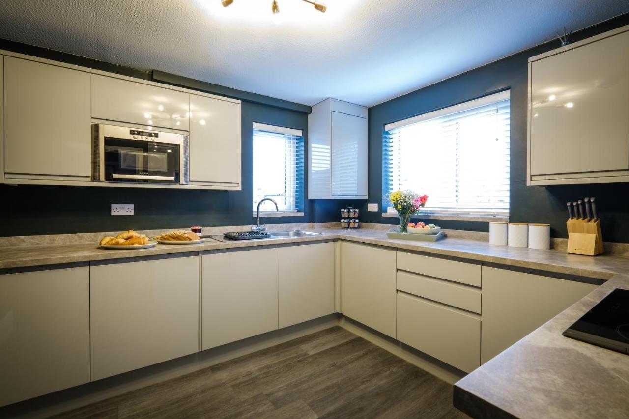 Rockside - Luxury 1 Bedroom Home With Hot Tub, Central Location, Parking And Pet Friendly Windermere Exteriör bild