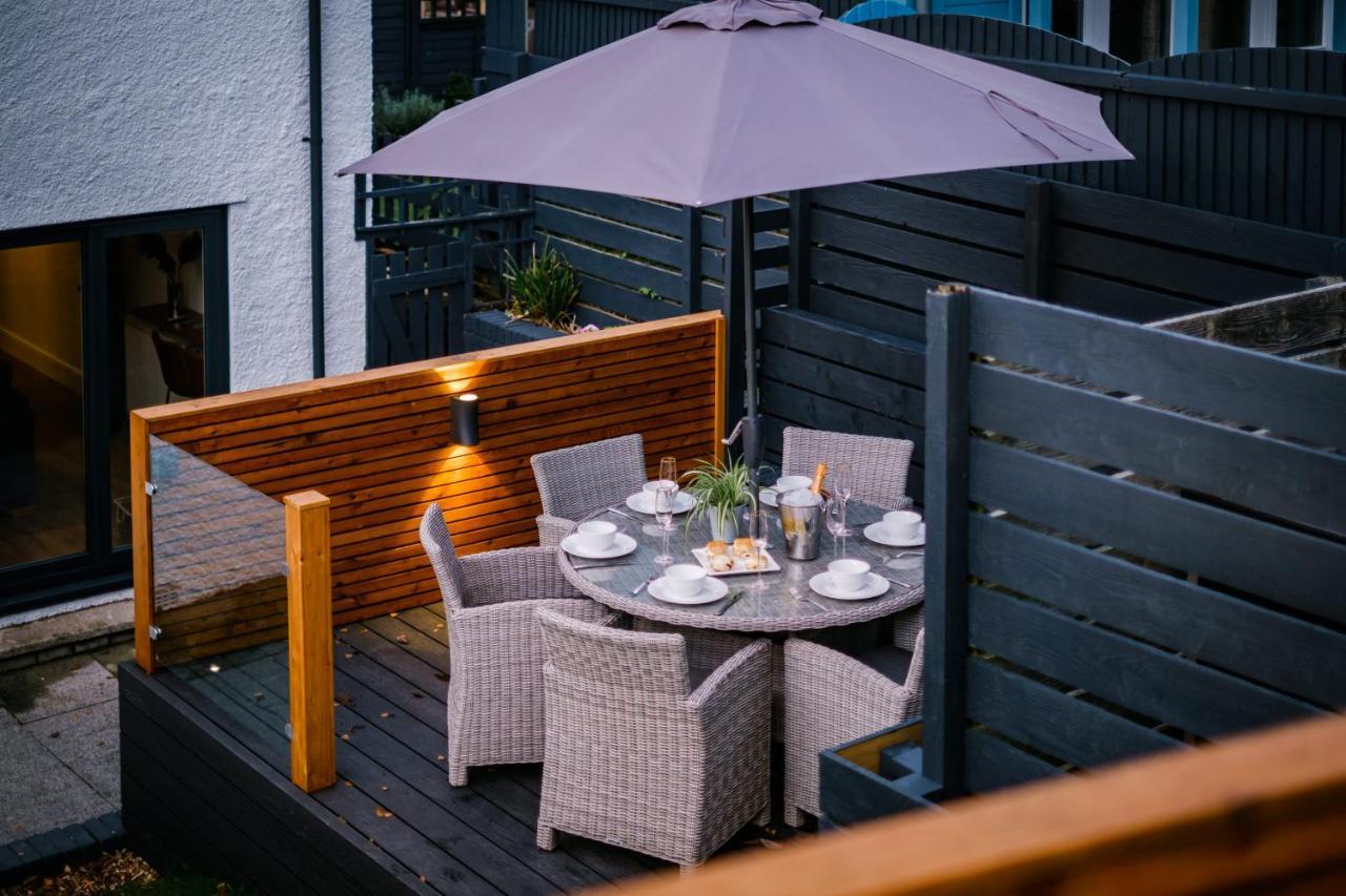 Rockside - Luxury 1 Bedroom Home With Hot Tub, Central Location, Parking And Pet Friendly Windermere Exteriör bild