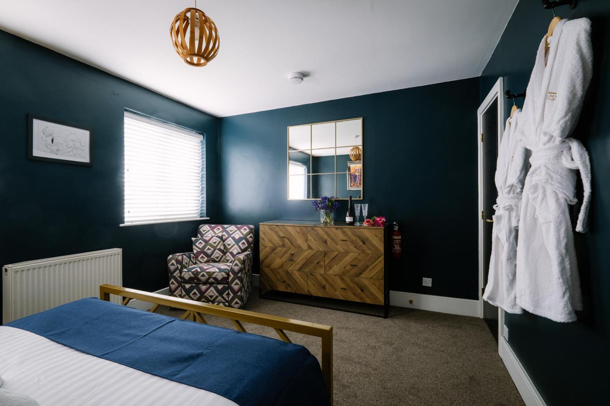 Rockside - Luxury 1 Bedroom Home With Hot Tub, Central Location, Parking And Pet Friendly Windermere Exteriör bild